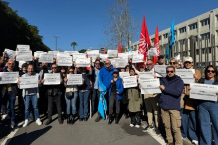 SENZA STIPENDI 150 LAVORATORIDEL CALL-CENTER “MICS” A MOTTA SANT’ANASTASIAPATANE’ E CRISTALDI (SLC CGIL E UILCOM UIL): “DALL’AZIENDA FINORA SOLO IMPEGNI NON MANTENUTI”
